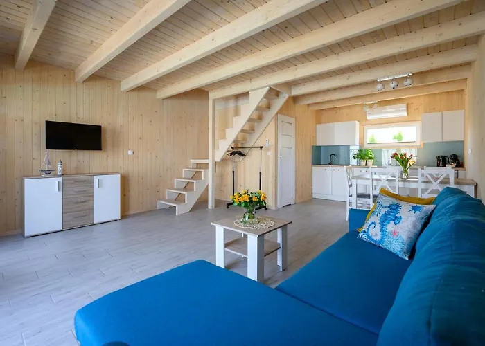 Dom wakacyjny Za Lasem *